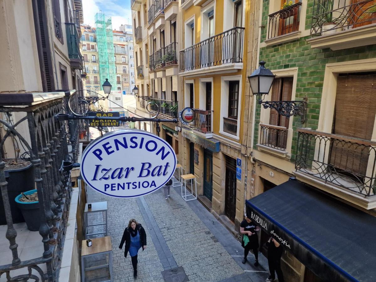 Pension Izar Bat Guesthouse San Sebastián Esterno foto