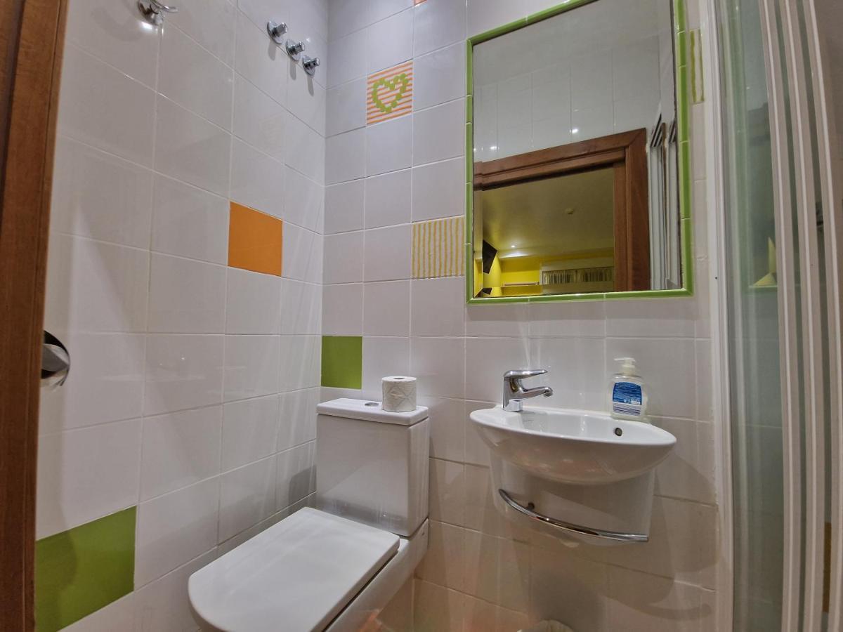 Pension Izar Bat Guesthouse San Sebastián Esterno foto