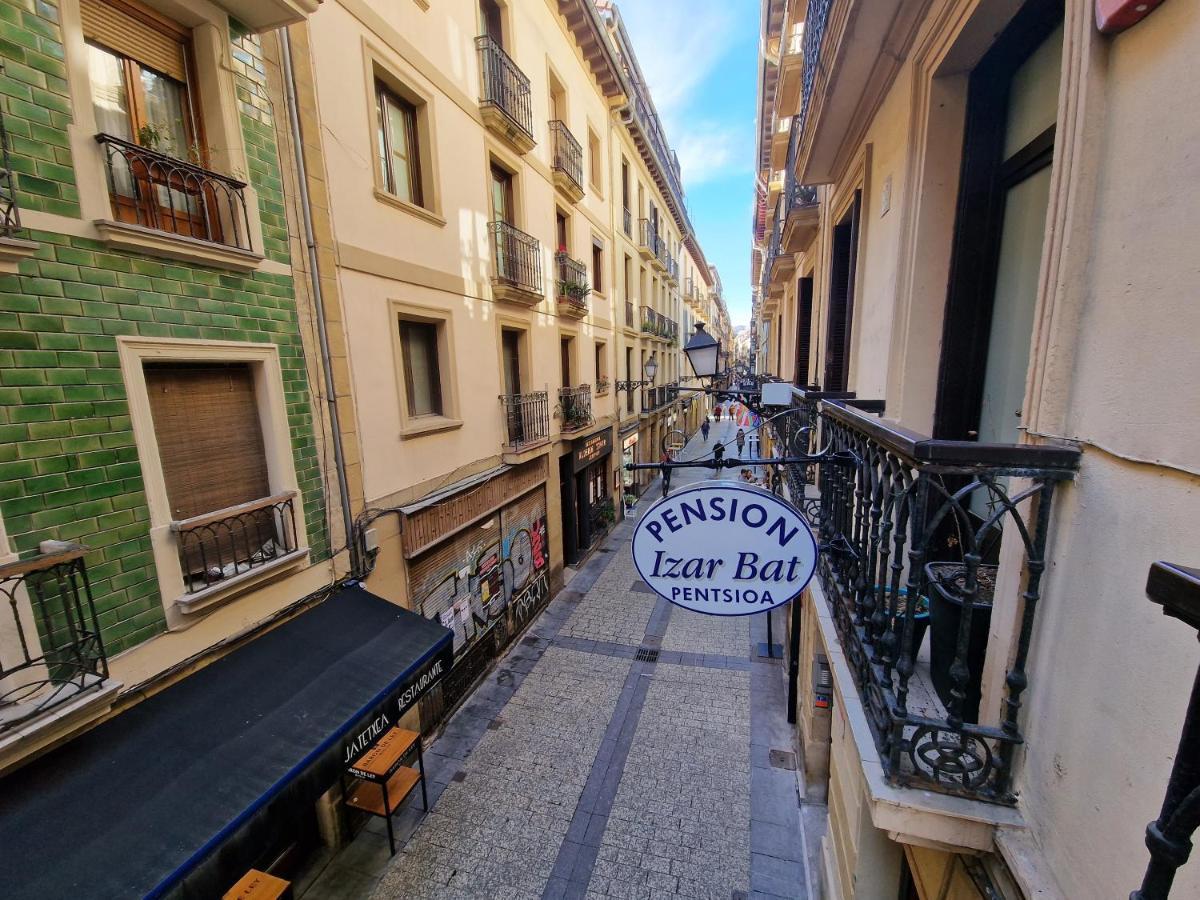 Pension Izar Bat Guesthouse San Sebastián Esterno foto