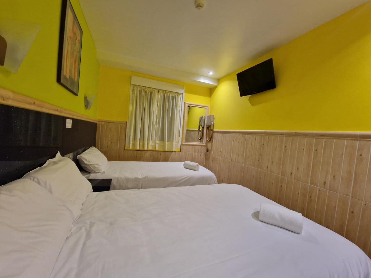 Pension Izar Bat Guesthouse San Sebastián Esterno foto